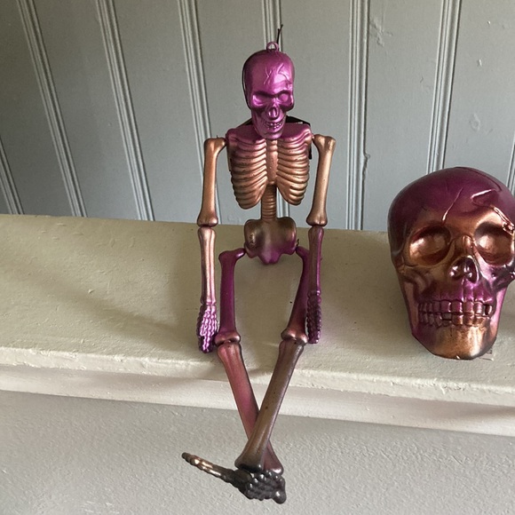 Set of 3- 2- 18” Metallic Finish Hanging Skeltons & GLOW IN THE DARK Skull 💀 - Picture 8 of 17